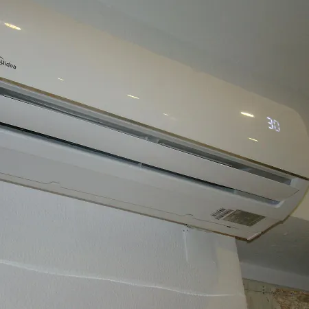 Santo Amaro 112b Motel Lisbona